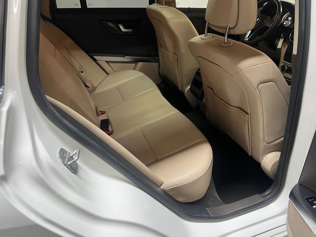 Used 2015 Mercedes-Benz GLK 350 2WD image 23