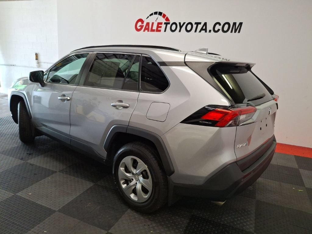 Used 2019 Toyota RAV4 LE w/ All Weather Liner Package AWD/4WD image 10