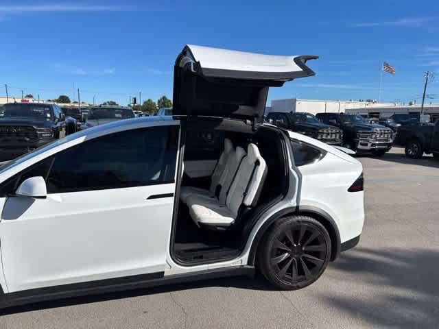 Used 2022 Tesla Model X AWD/4WD image 9