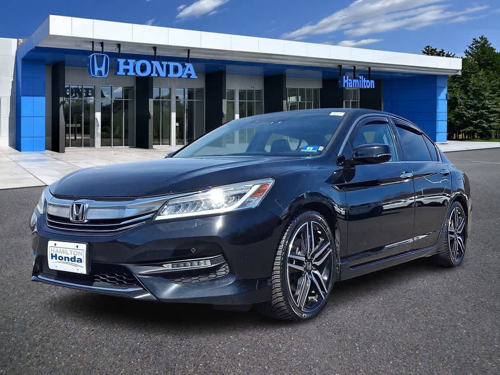 Used 2016 Honda Accord Touring image 1