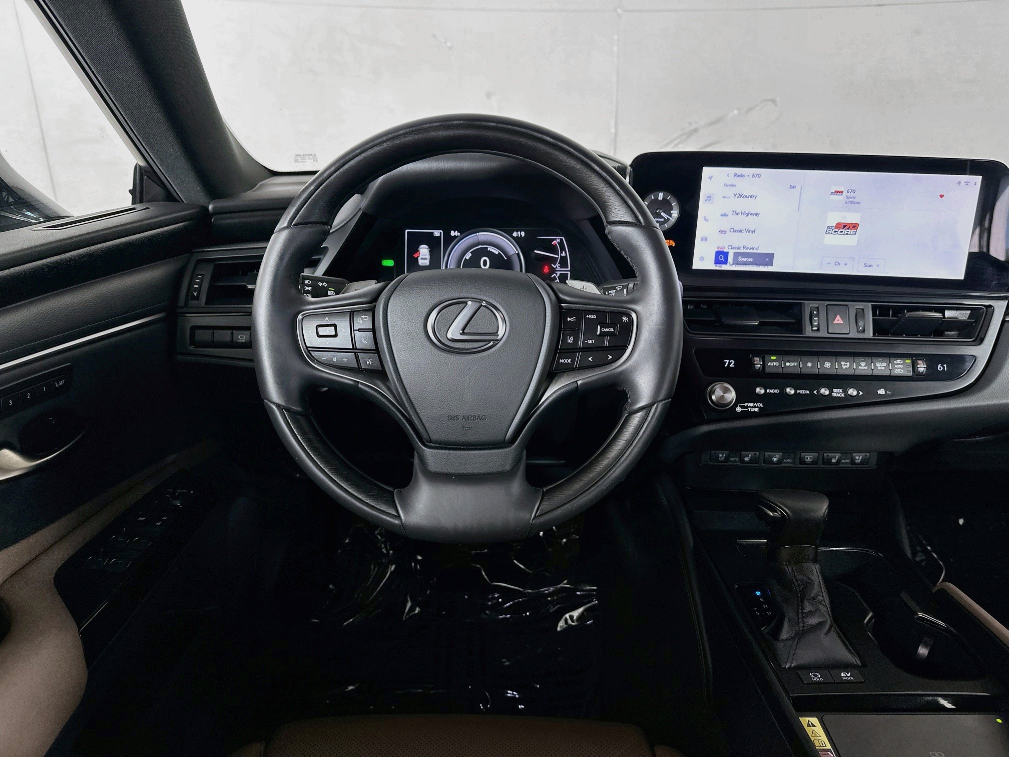 Certified 2025 Lexus ES 300h w/ Accessory Package (Z2) FWD image 21