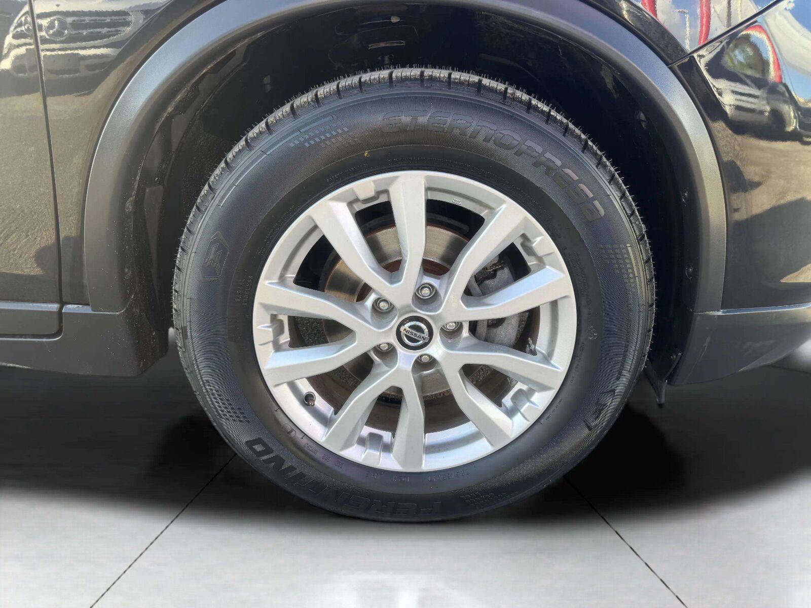 Used 2019 Nissan Rogue SV FWD image 50