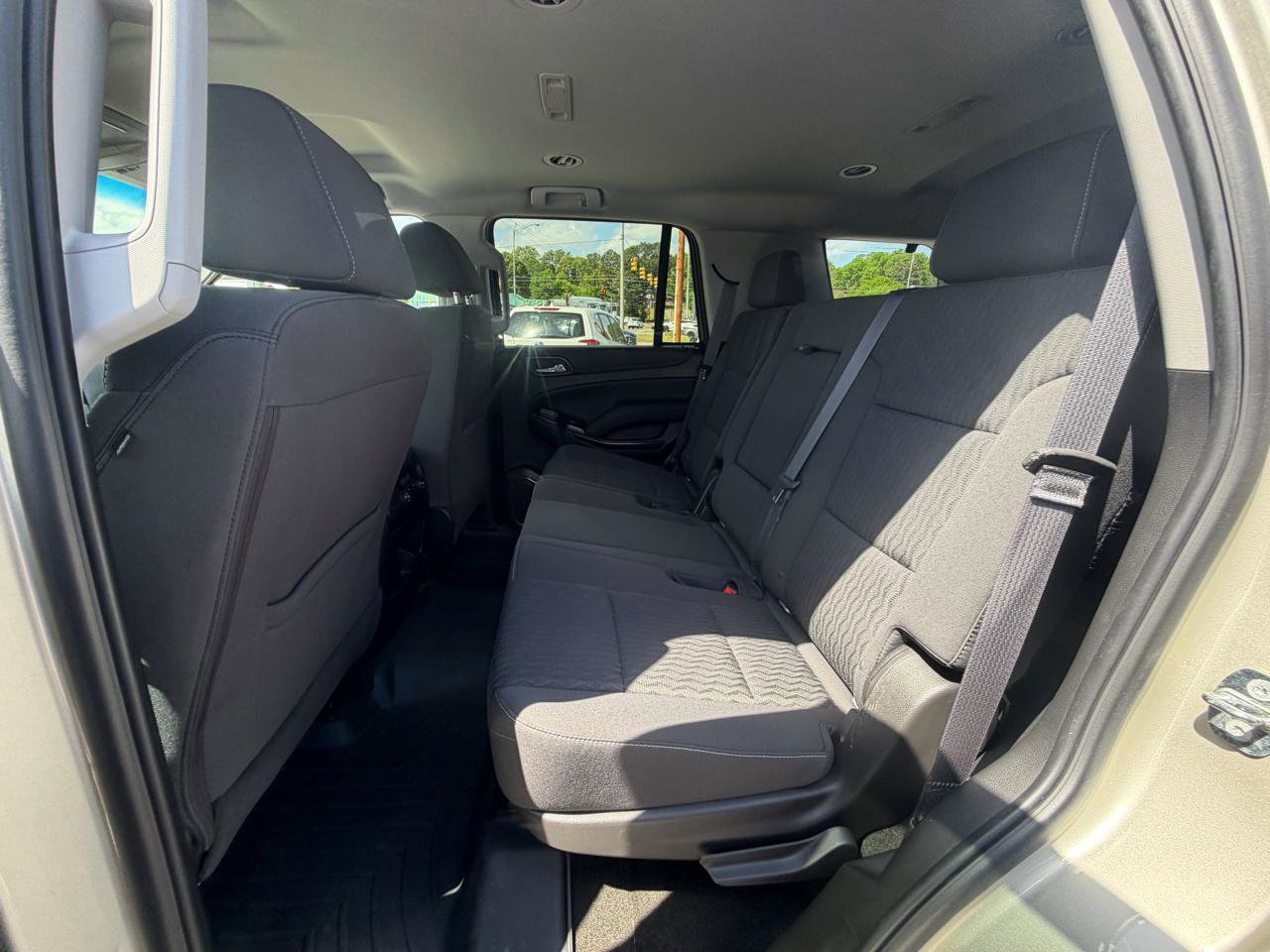 Used 2017 GMC Yukon SLE w/ SLE Value Package image 27