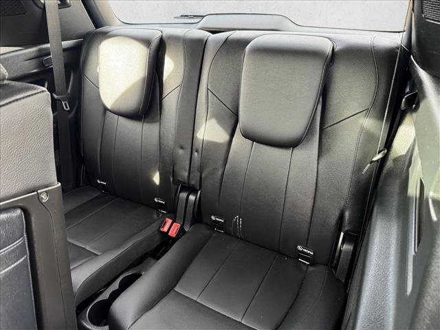 Used 2023 Mercedes-Benz GLB 250 4MATIC image 18