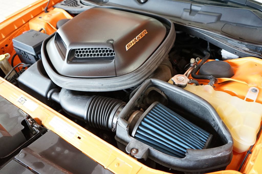 Used 2014 Dodge Challenger R/T RWD image 49