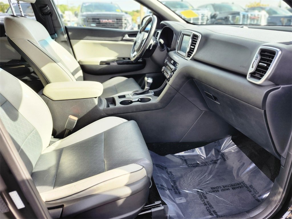 Used 2018 Kia Sportage EX w/ EX Sport Appearance Package image 11