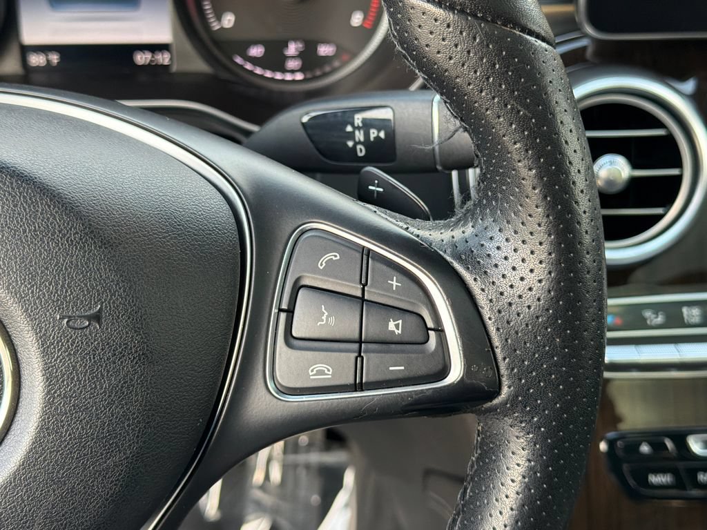 Used 2017 Mercedes-Benz GLC 300 4MATIC image 27