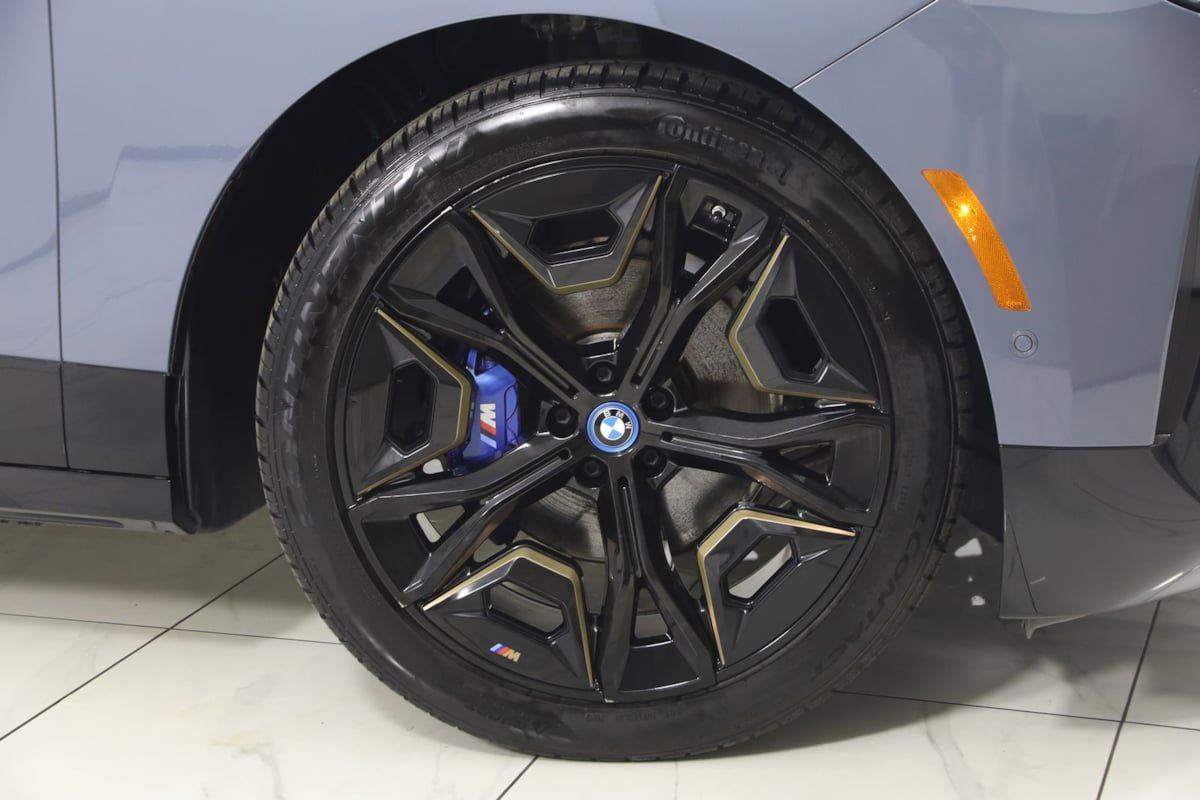Used 2023 BMW iX M60 w/ Executive Package AWD/4WD image 19