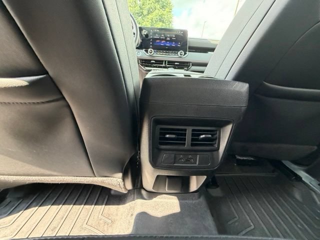 Used 2026 Chevrolet Colorado Z71 w/ Technology Package AWD/4WD image 21