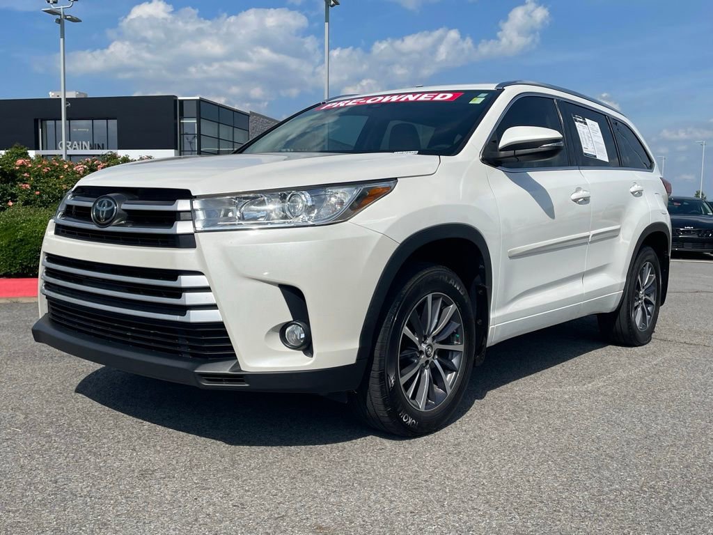 Used 2017 Toyota Highlander XLE FWD image 71