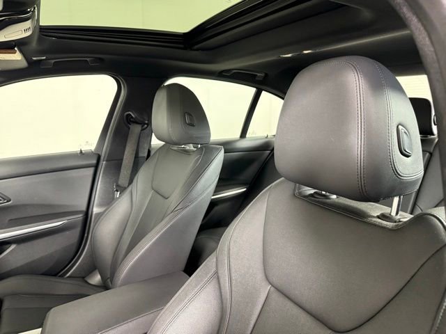 Used 2021 BMW 330i Sedan w/ Premium Package image 6