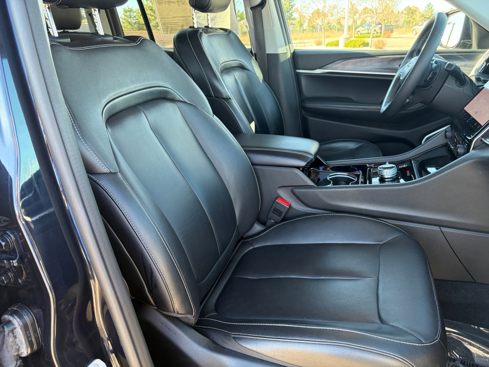 Used 2022 Jeep Grand Cherokee Limited 4xe image 34