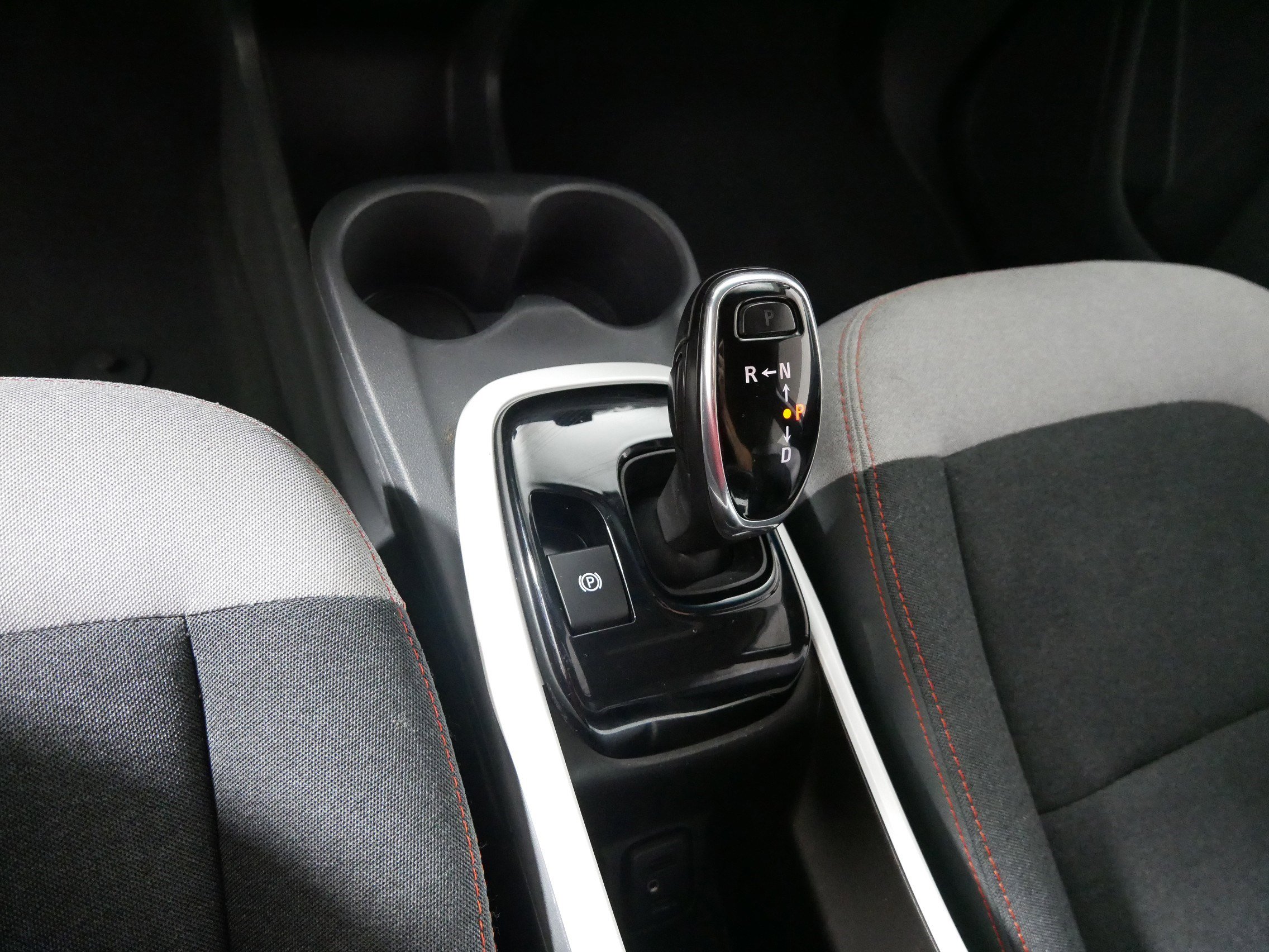 Used 2017 Chevrolet Bolt LT FWD image 24