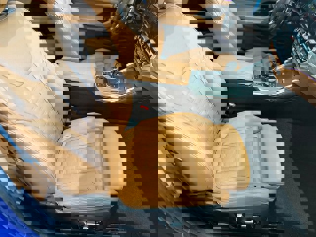 Used 2021 BMW M440i Convertible image 11