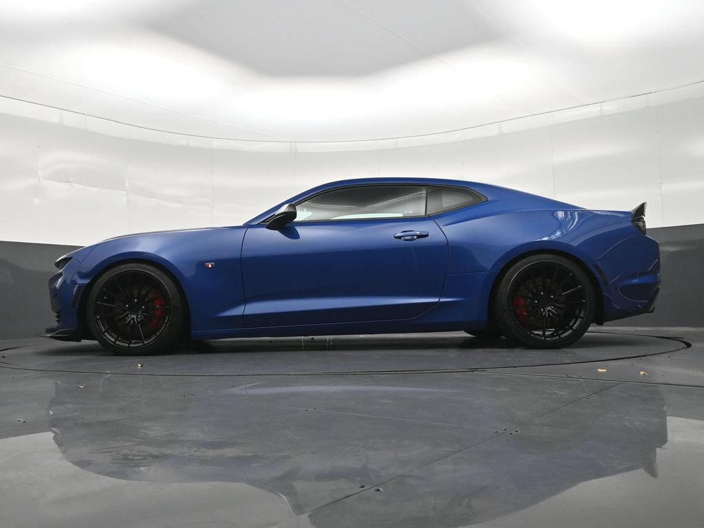 Used 2020 Chevrolet Camaro SS RWD image 24
