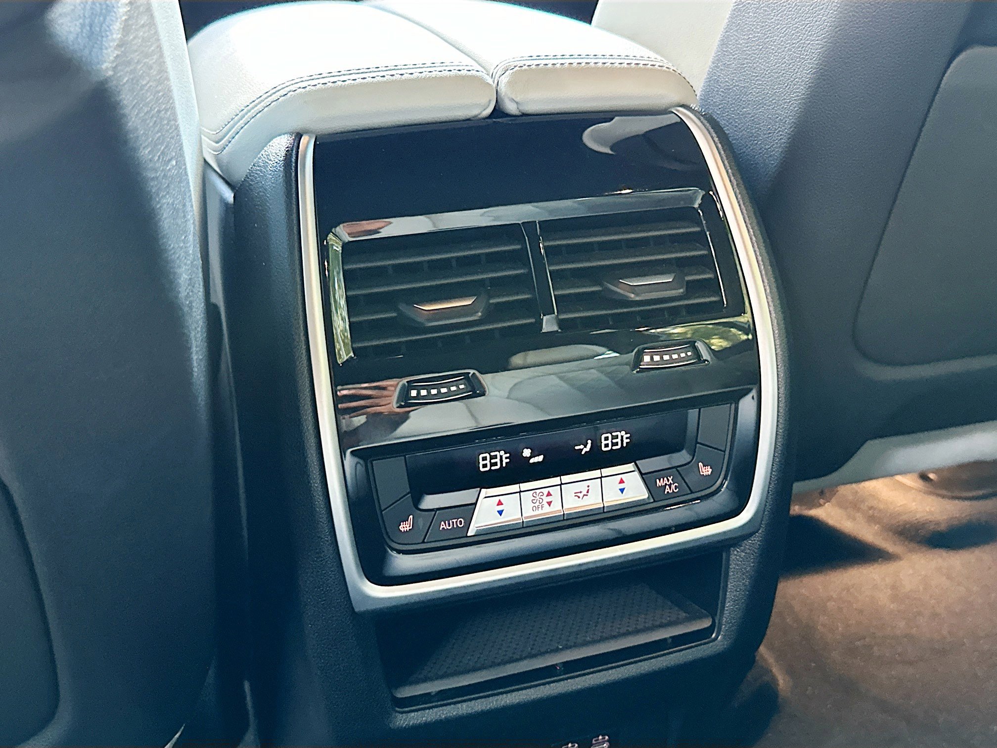 Certified 2023 BMW X7 xDrive40i w/ Executive Package image 27