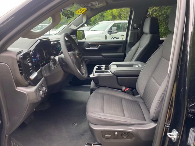 Used 2023 Chevrolet Silverado 1500 LT AWD/4WD image 11