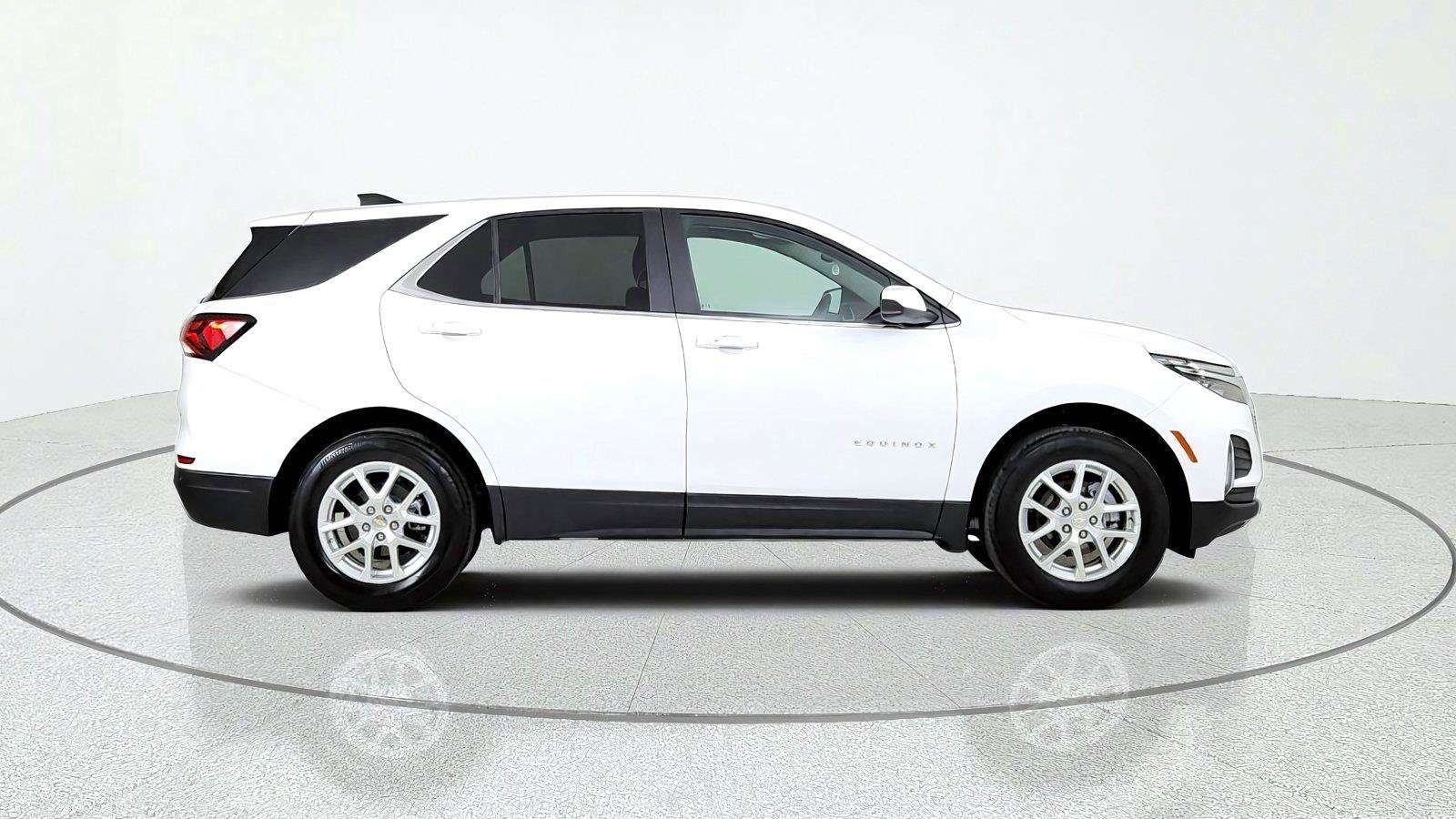 Used 2023 Chevrolet Equinox LT AWD/4WD image 7