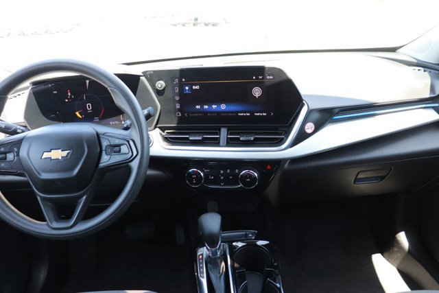 Used 2024 Chevrolet Trax LT FWD image 13