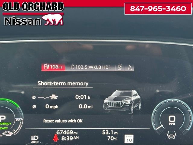 Used 2022 Audi e-tron S Premium Plus image 20