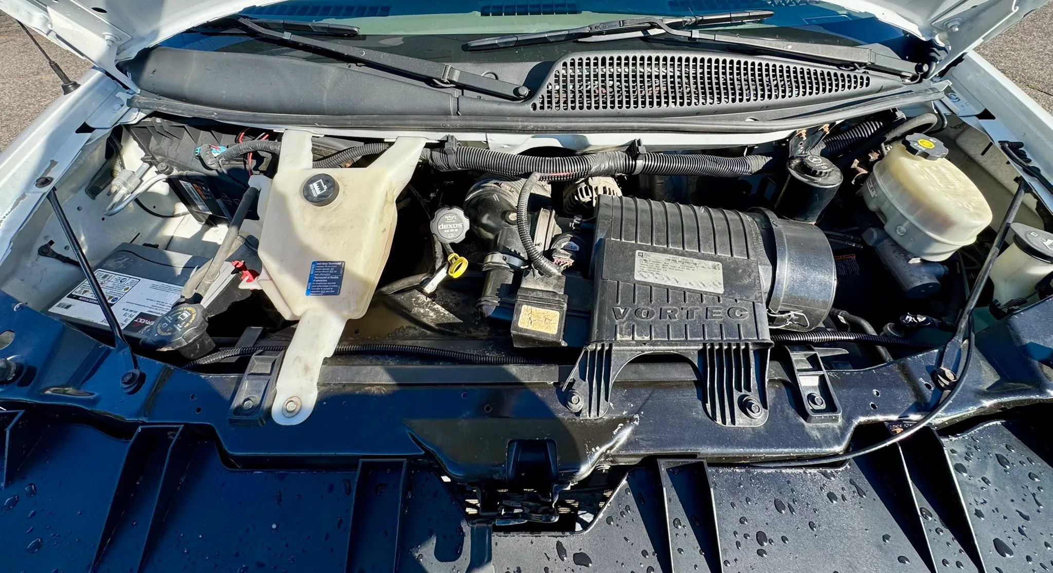 Used 2015 Chevrolet Express 2500 RWD image 16