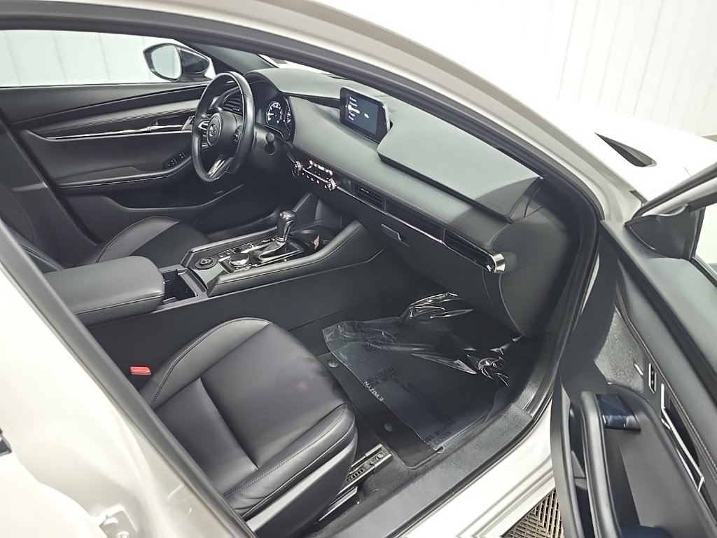 Used 2021 MAZDA MAZDA3 AWD 2.5 Turbo Hatchback image 16