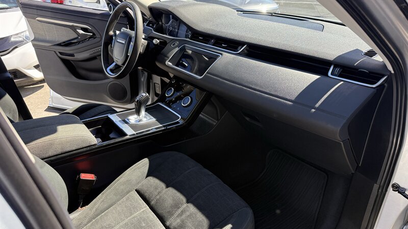 Used 2020 Land Rover Range Rover Evoque S AWD/4WD image 25