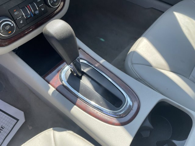 Used 2010 Chevrolet Impala LT w/ Luxury Edition Package FWD image 22