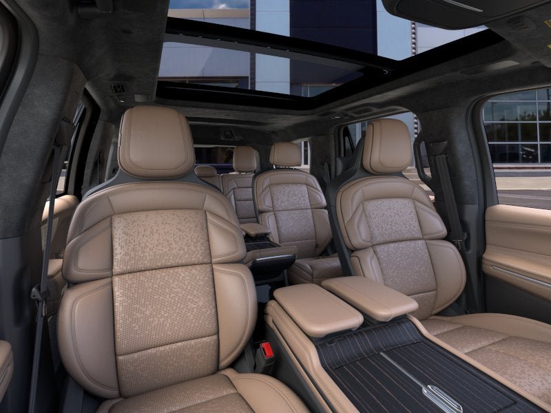 New 2026 Lincoln Navigator Black Label AWD/4WD image 10
