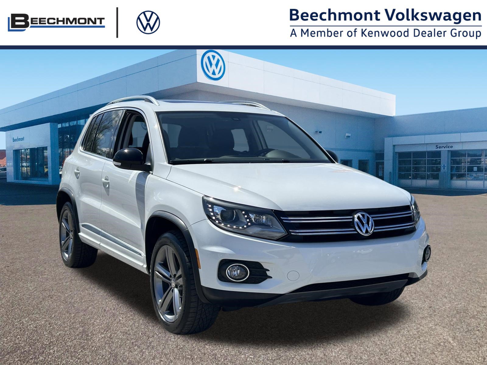 Used 2017 Volkswagen Tiguan Sport image 1