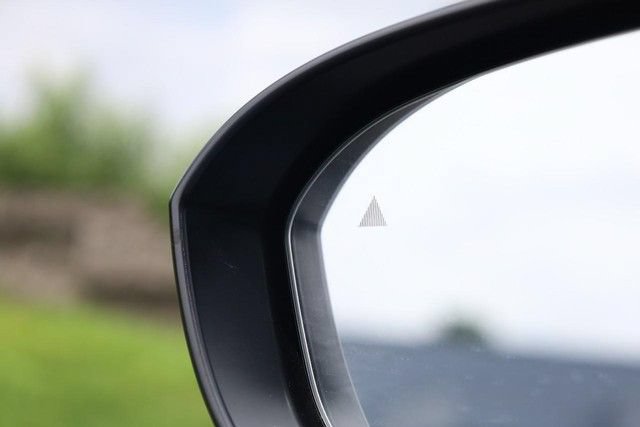 Certified 2025 Nissan Rogue SV AWD/4WD image 19