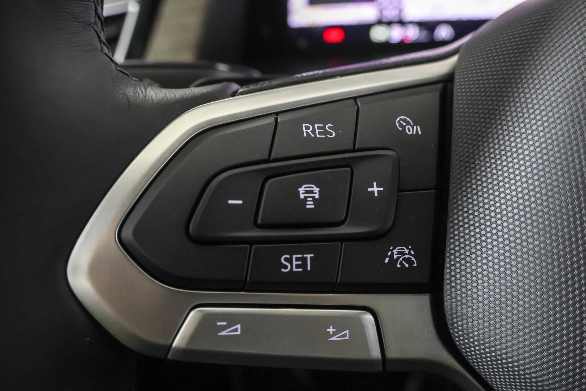 New 2026 Volkswagen Atlas SEL Premium R-Line image 24