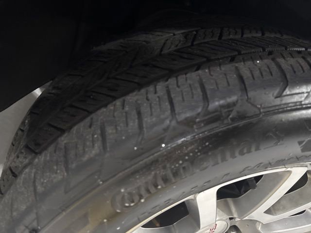 Used 2020 GMC Yukon Denali w/ Open Road Package image 34