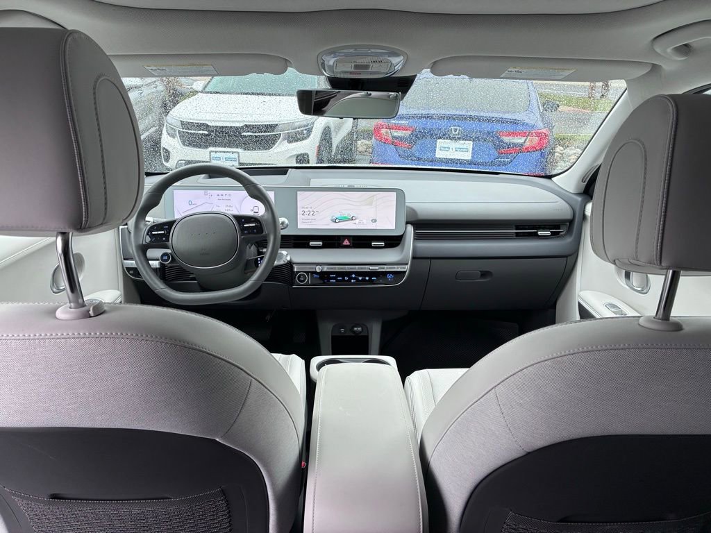 Used 2024 Hyundai Ioniq 5 Limited AWD/4WD image 17