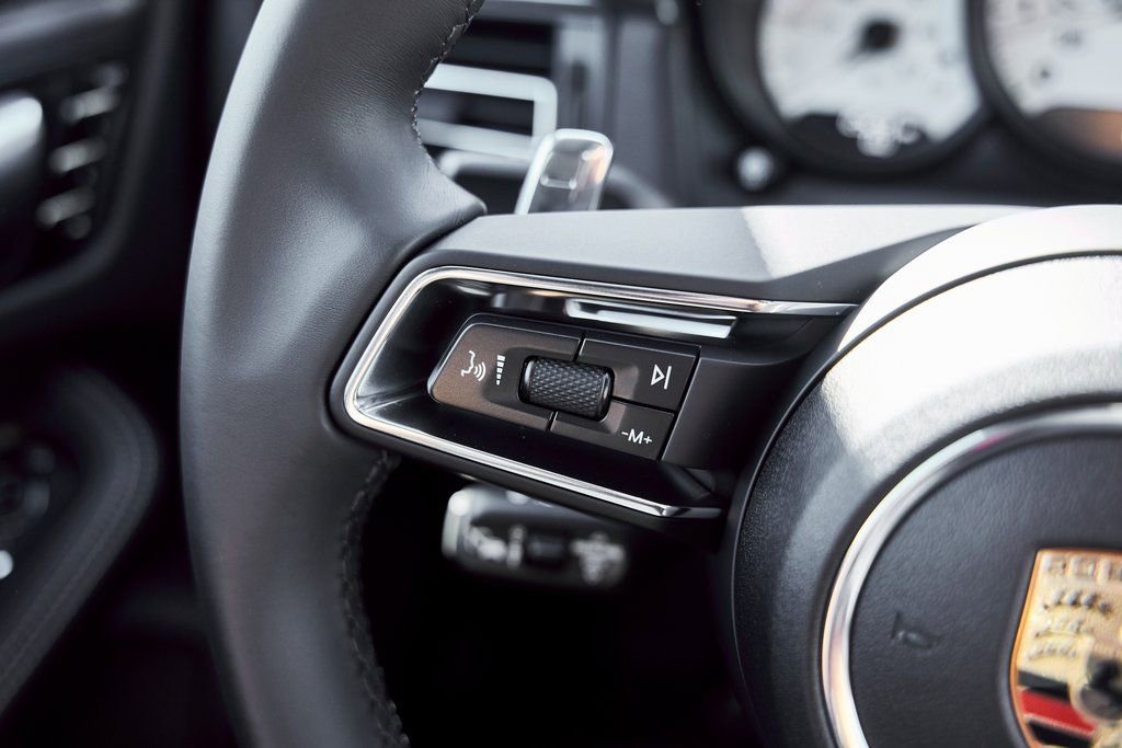 Used 2025 Porsche Macan GTS image 56