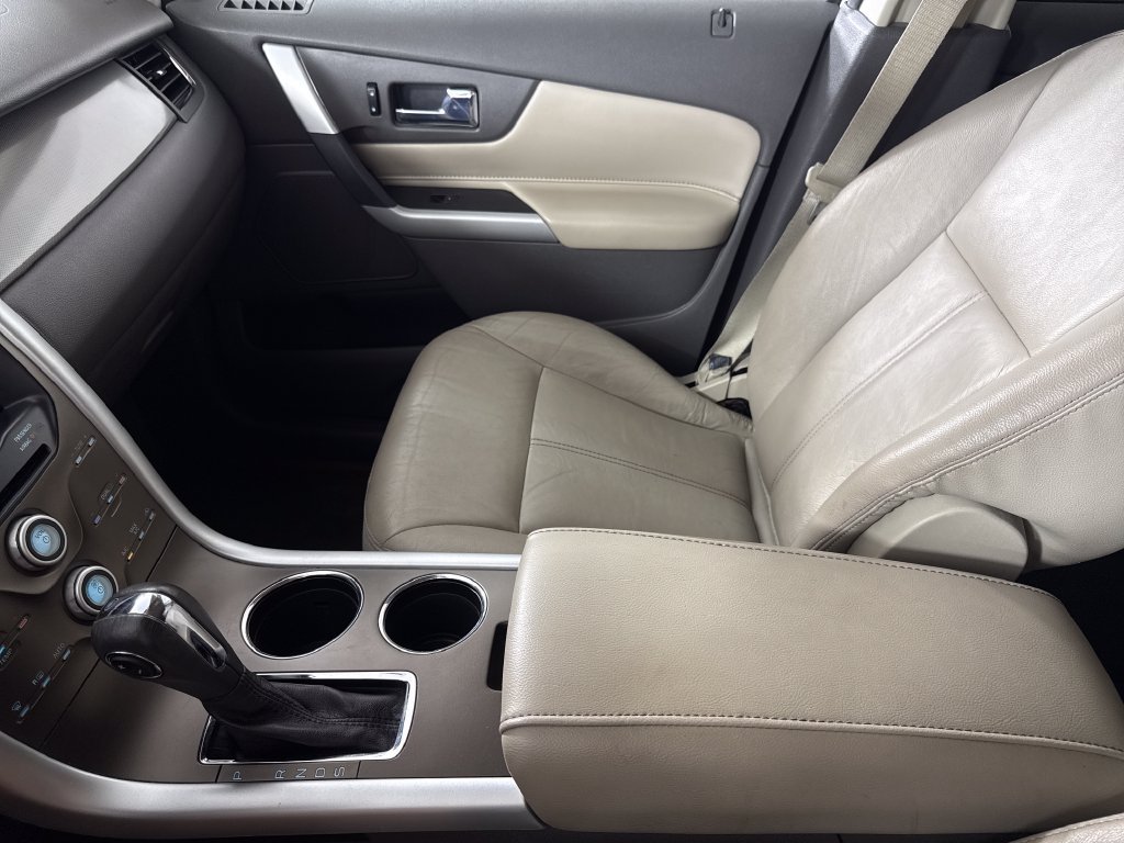 Used 2014 Ford Edge SEL w/ Equipment Group 205A FWD image 18