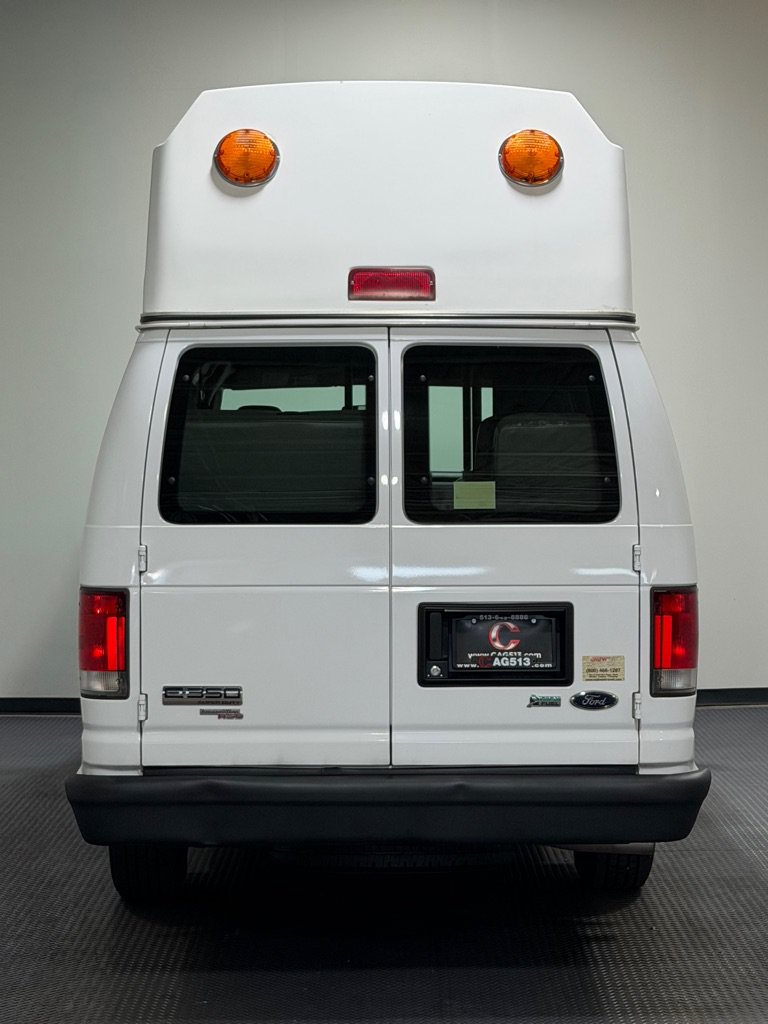 Used 2013 Ford E-350 and Econoline 350 Extended Super Duty RWD image 6