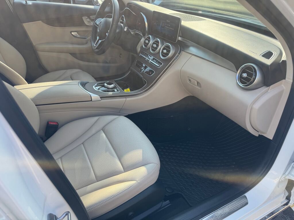 Certified 2020 Mercedes-Benz C 300 4MATIC Sedan image 21