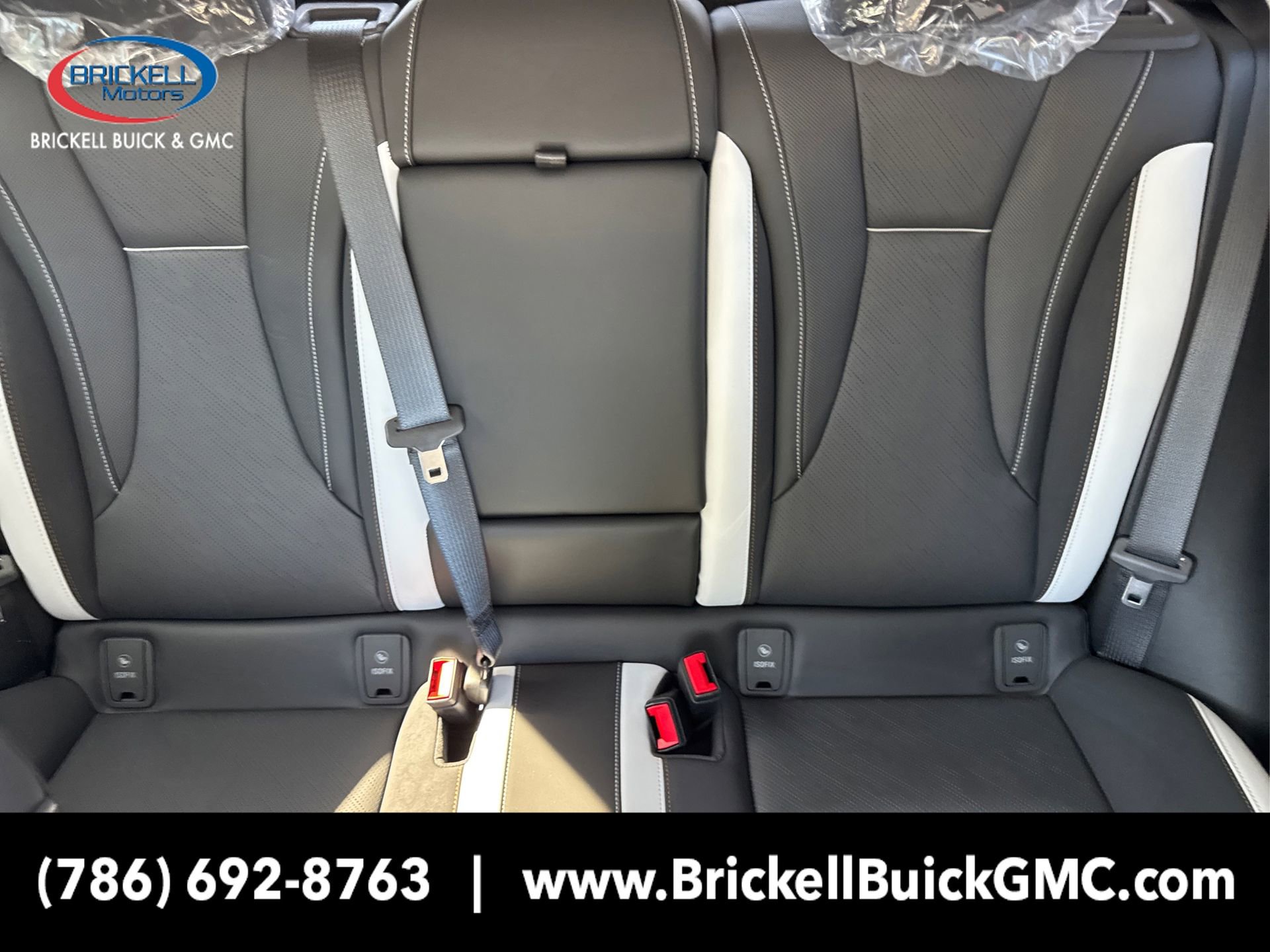 New 2025 Buick Envision Sport Touring image 18