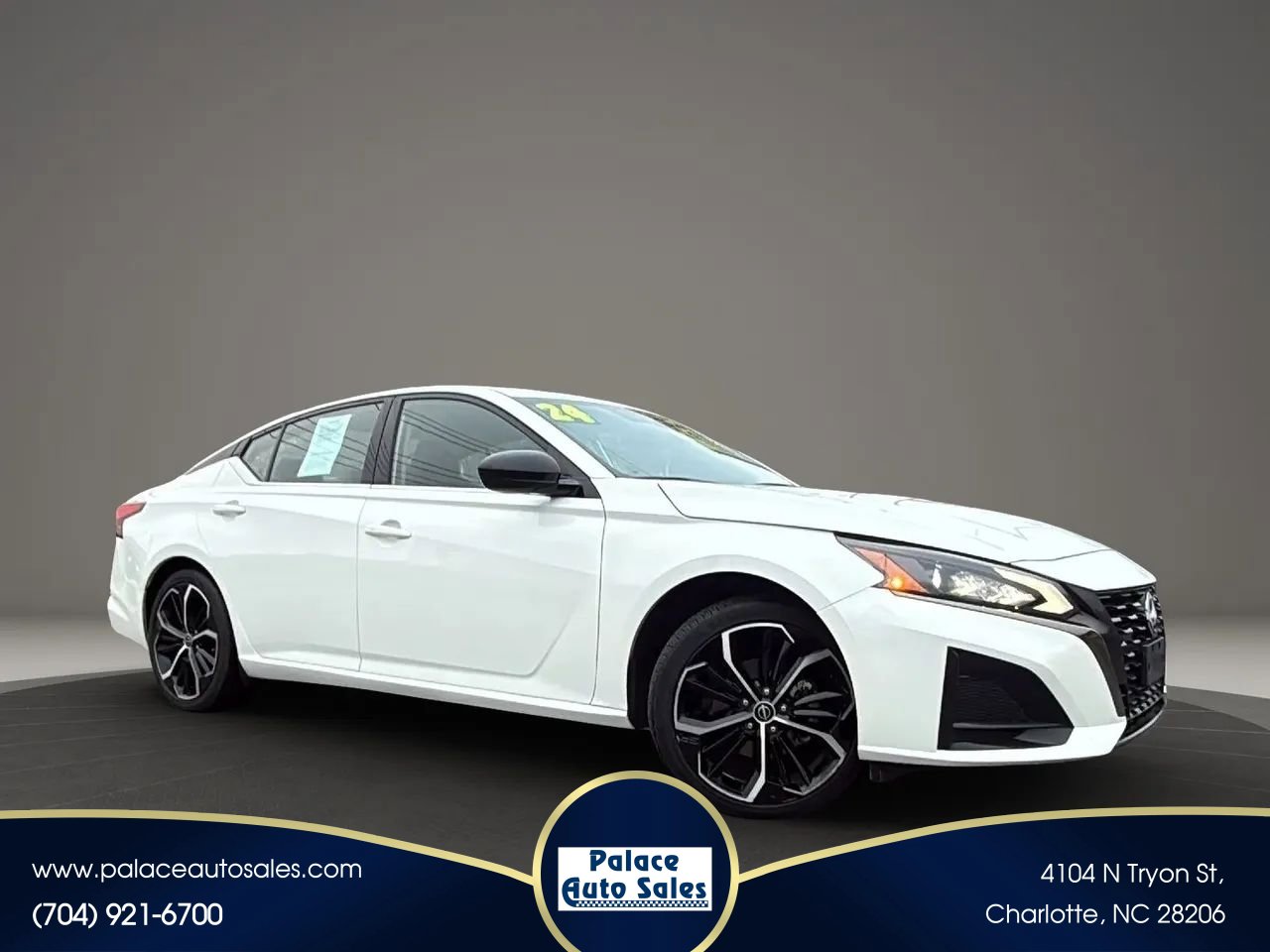 Used 2024 Nissan Altima 2.5 SR image 1