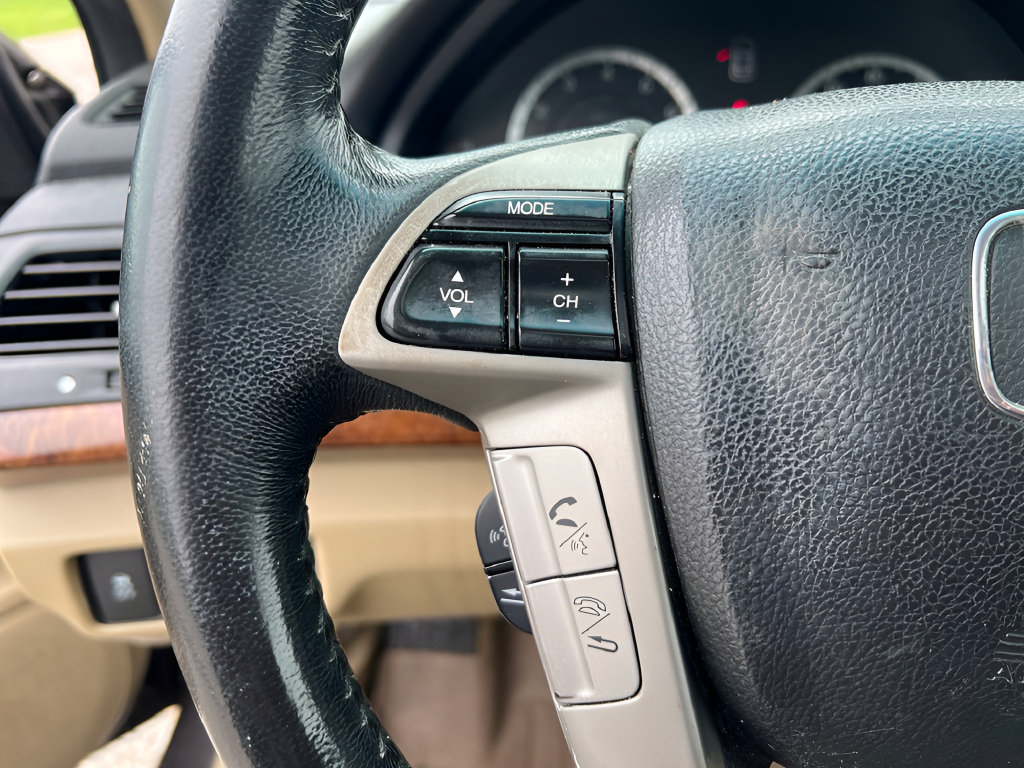 Used 2011 Honda Accord EX-L image 23