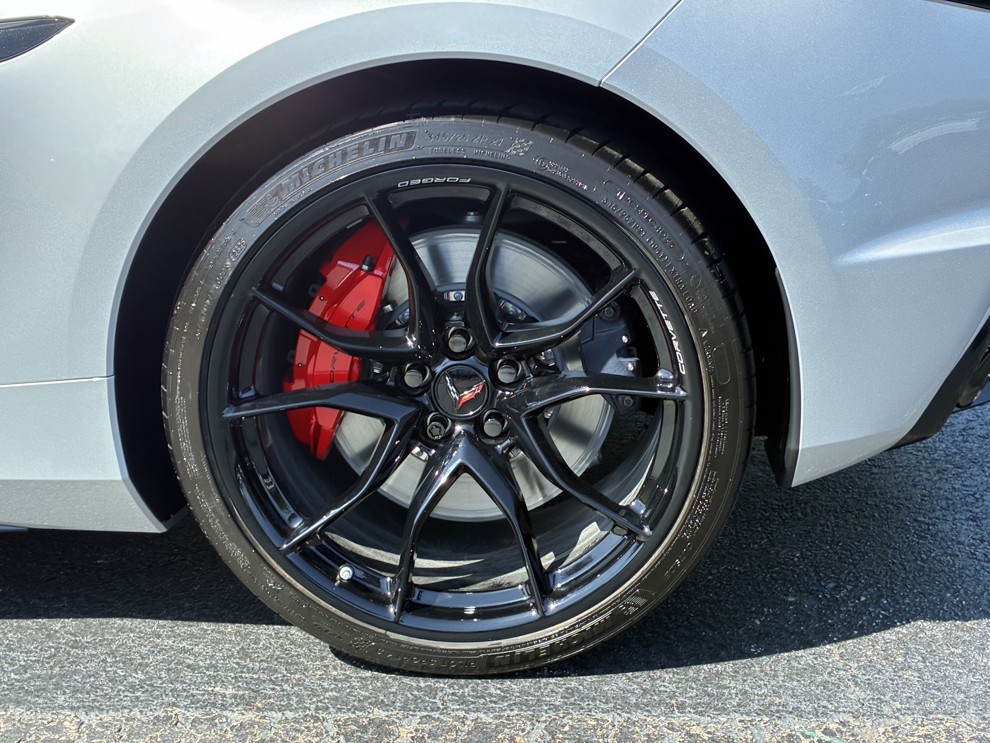 New 2027 Chevrolet Corvette Grand Sport w/ Z52 Sport Performance Package RWD image 10