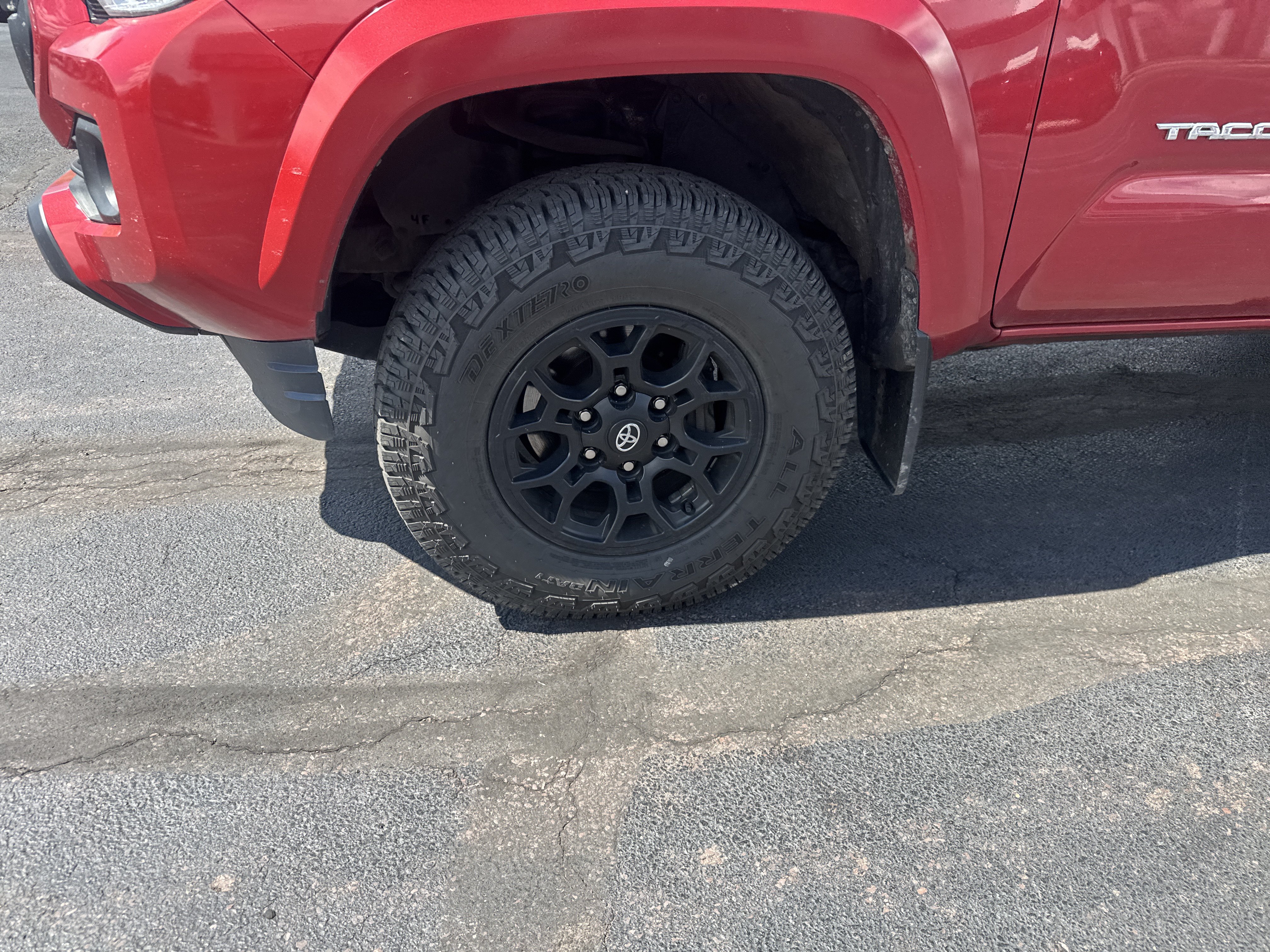Used 2022 Toyota Tacoma SR5 w/ Technology Package AWD/4WD image 11