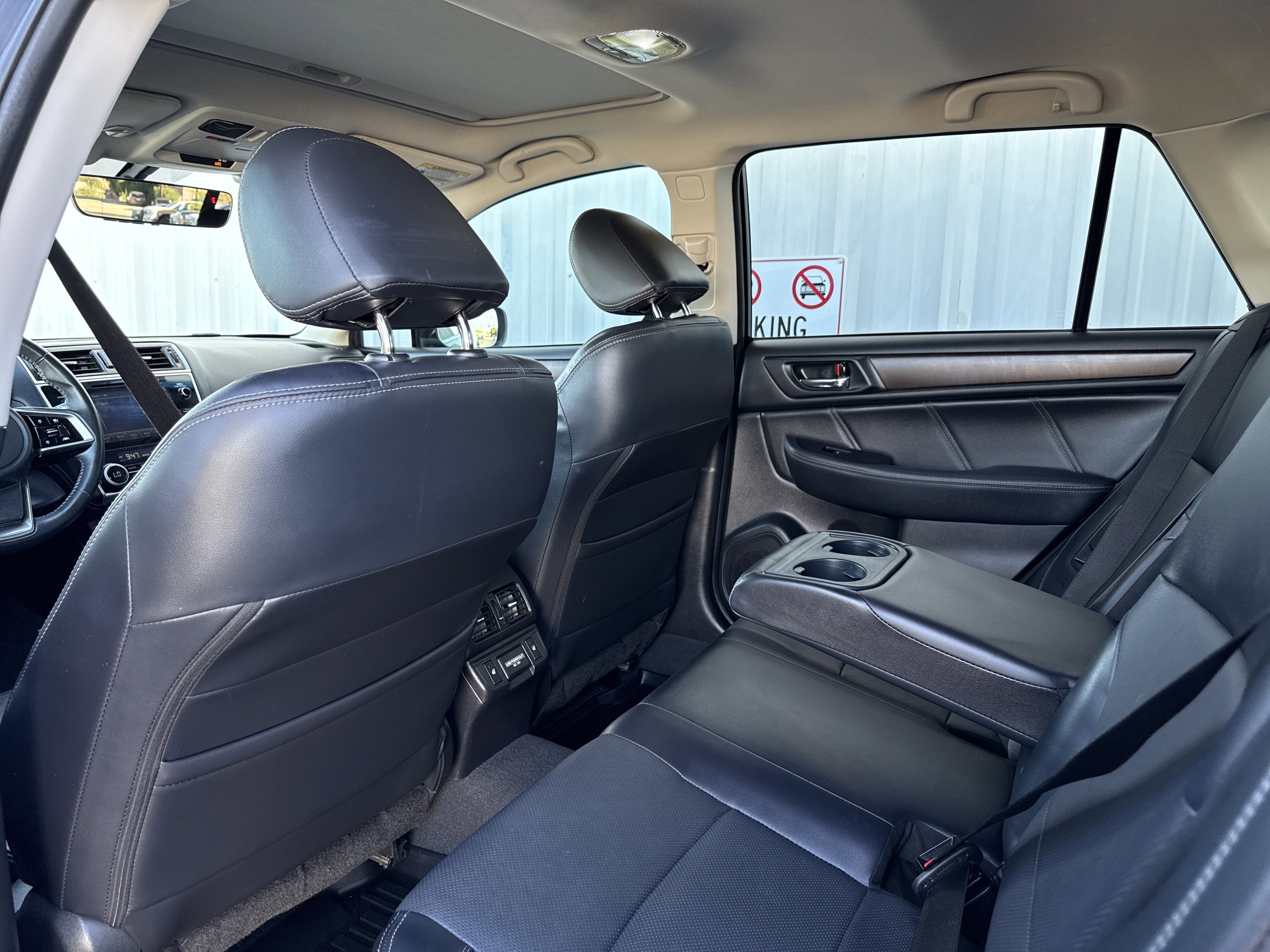 Used 2018 Subaru Outback 3.6R Limited image 30