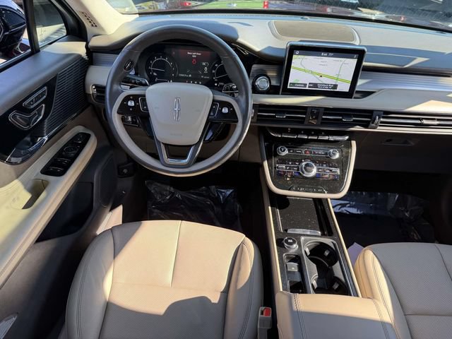 Used 2020 Lincoln Corsair AWD w/ Premium Package image 15
