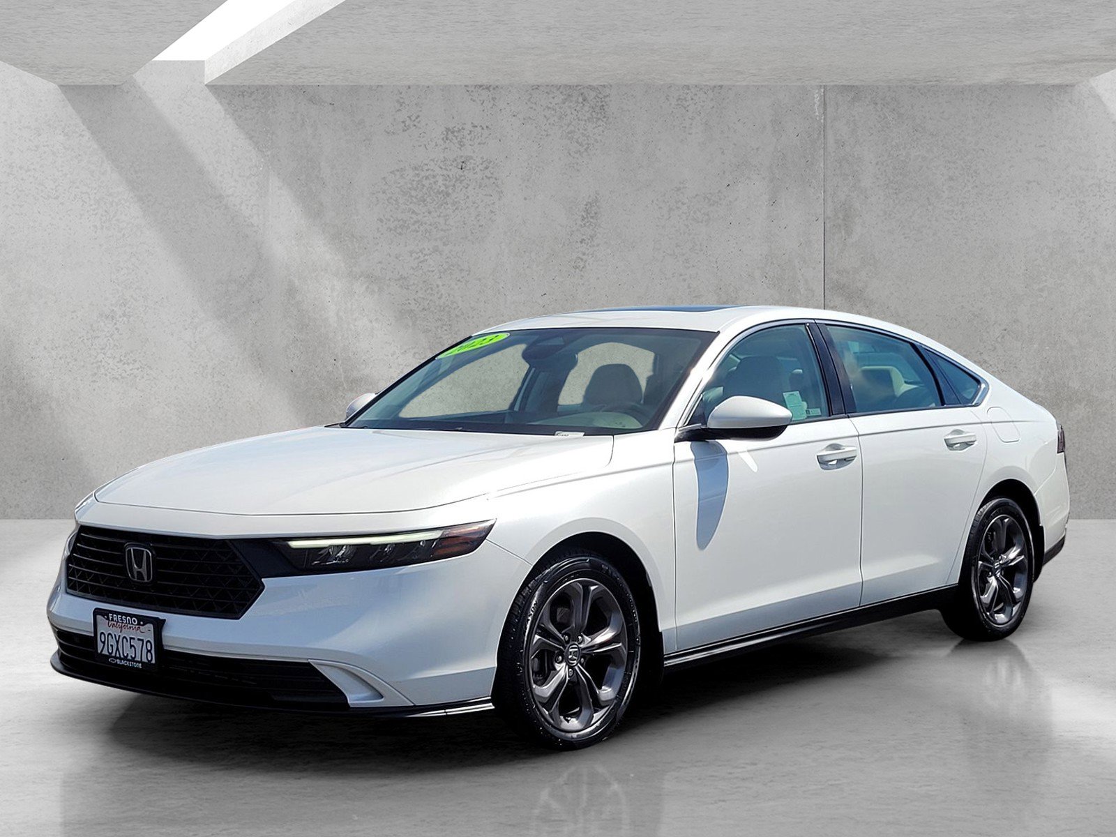 Used 2023 Honda Accord EX image 8