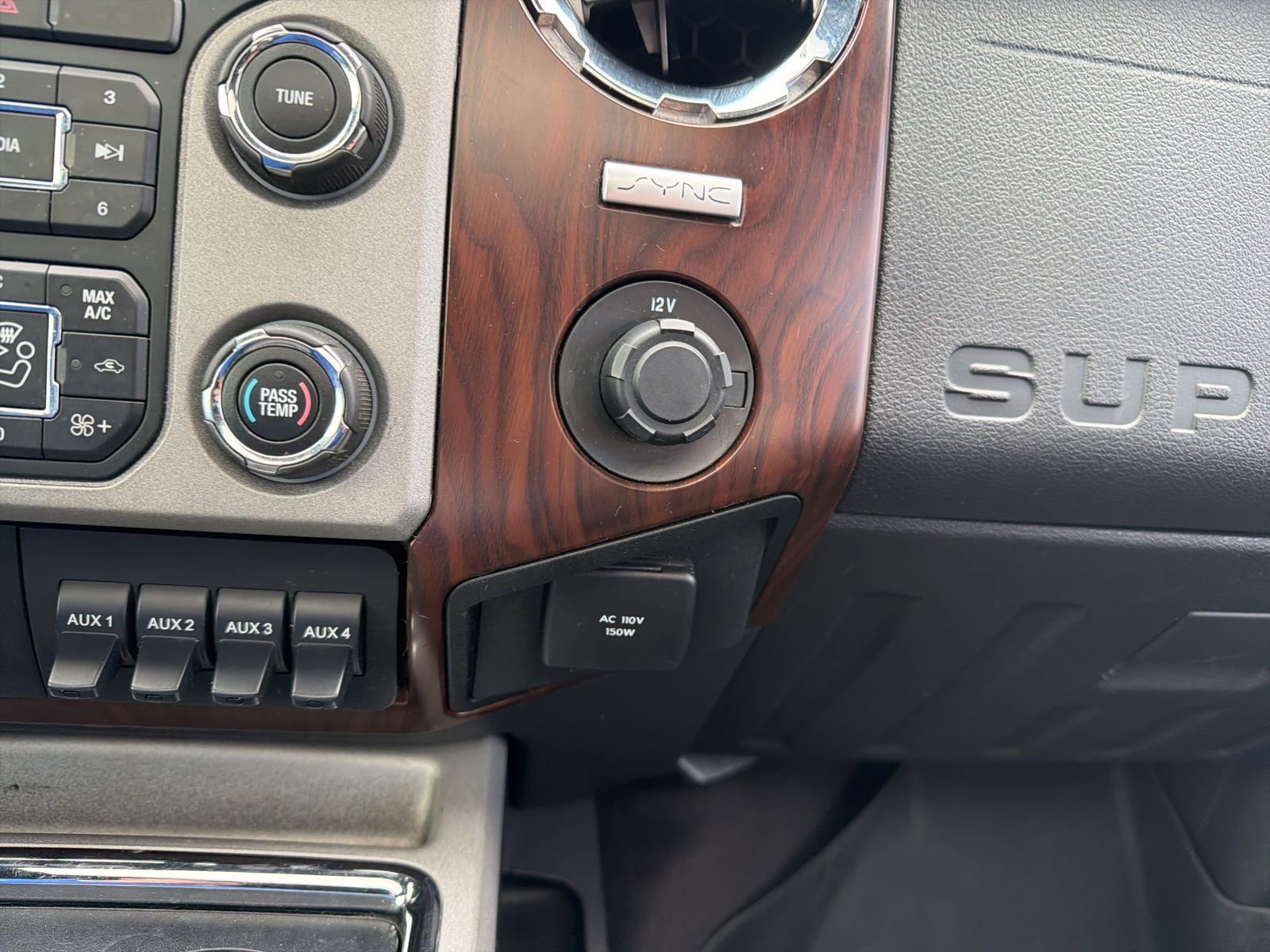 Used 2016 Ford F350 Lariat w/ Lariat Ultimate Package image 17