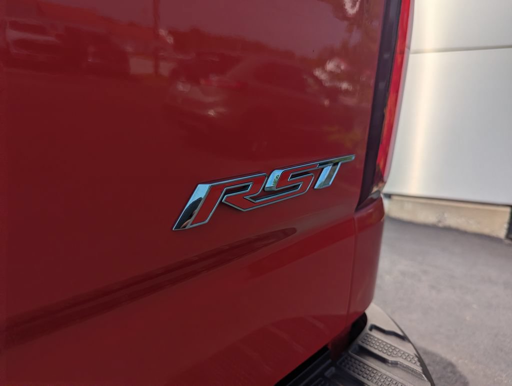 Used 2019 Chevrolet Silverado 1500 RST AWD/4WD image 41