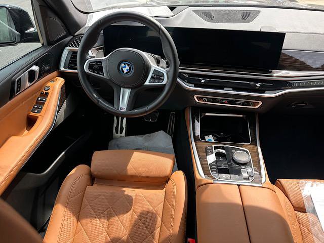 Certified 2024 BMW X5 xDrive50e w/ M Sport Package image 18