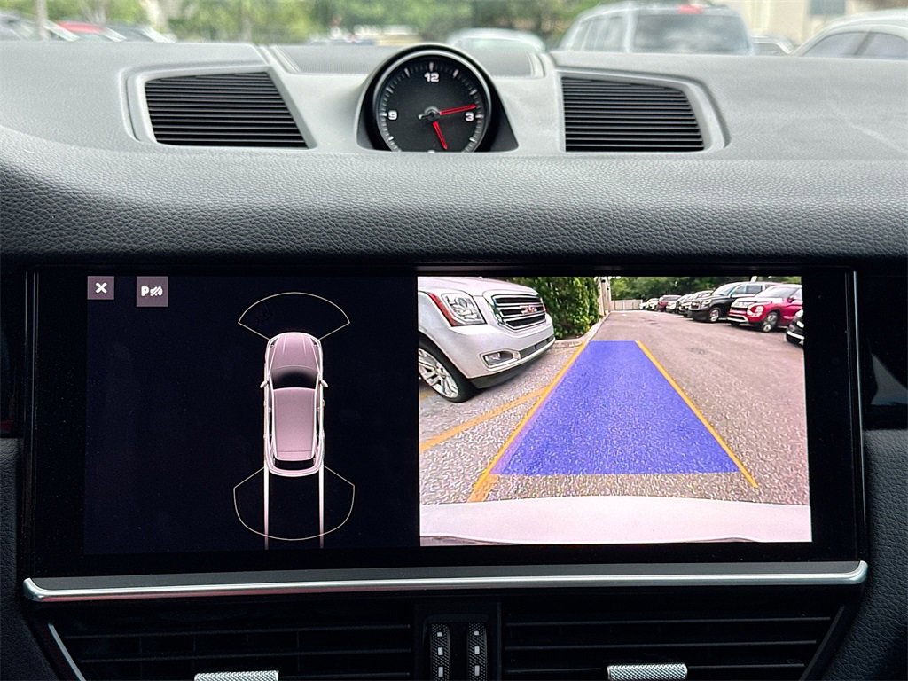 Used 2020 Porsche Cayenne Base w/ Premium Package image 15